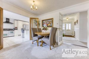 dining- click for photo gallery